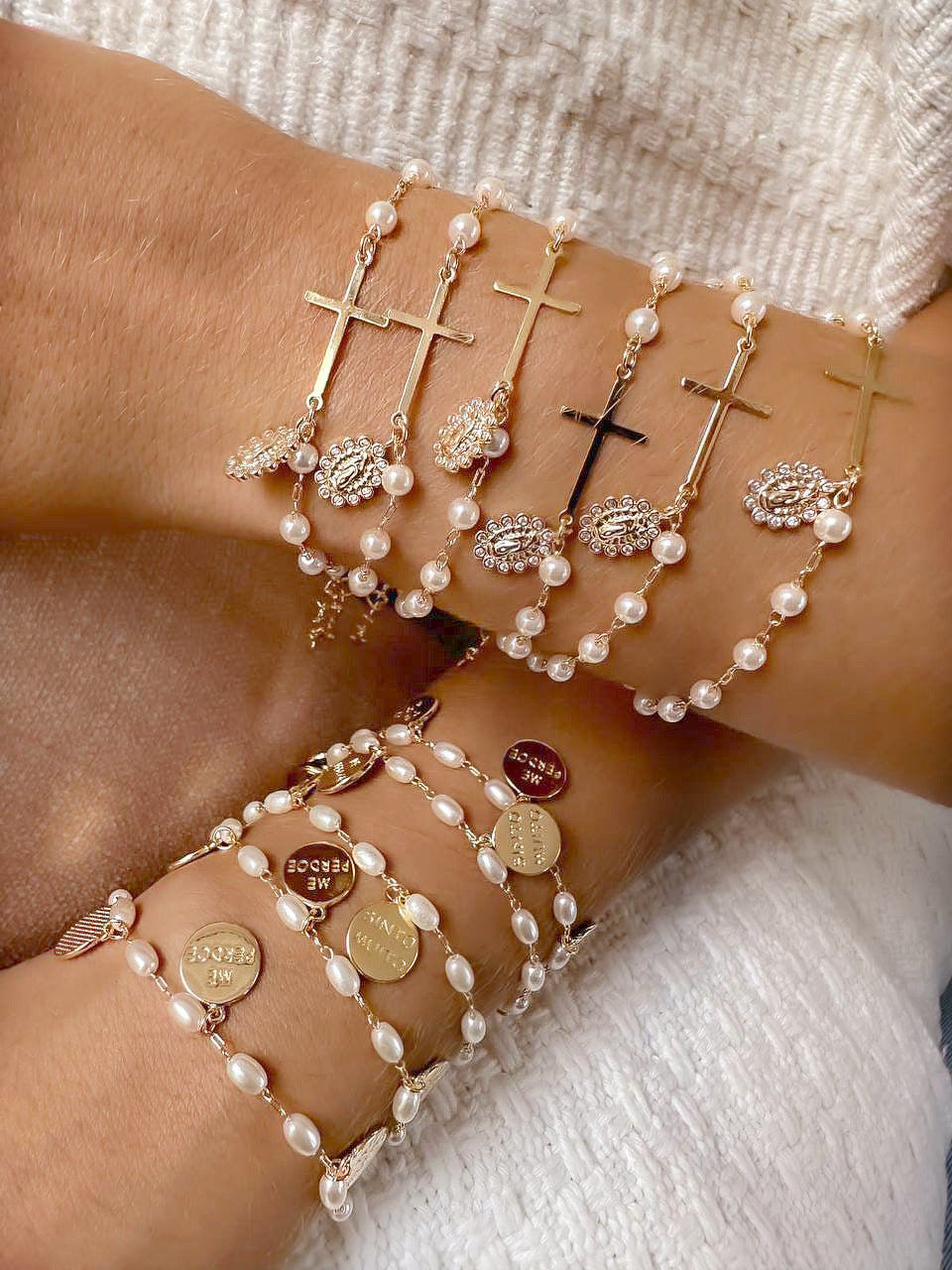 Synthetic Pearls Bracelets with Cross Pendants
