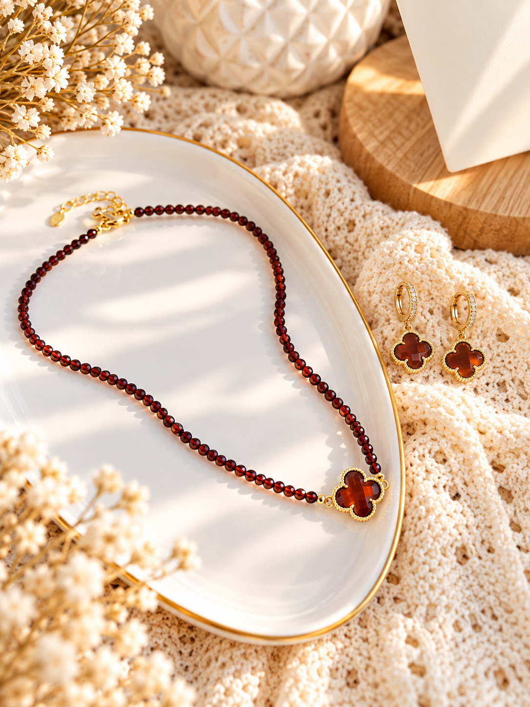 Rock Crystal Clover Jewellery Set 30cm