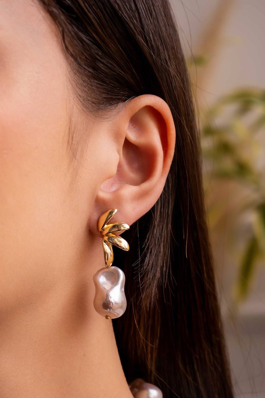 Freshwater Pearls Drop Earrings