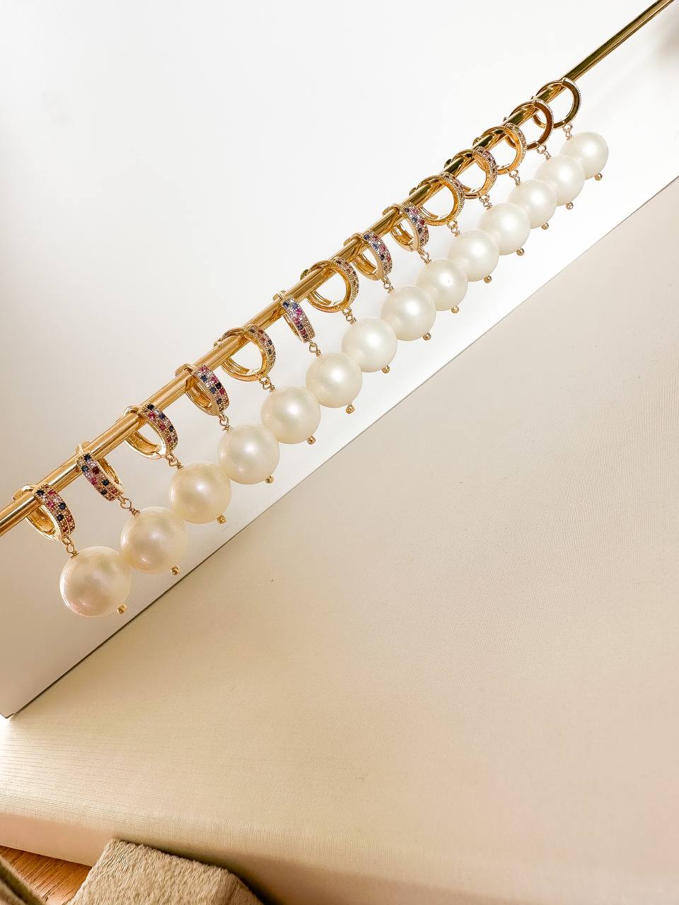 Drop Earrings with Shell Pearl