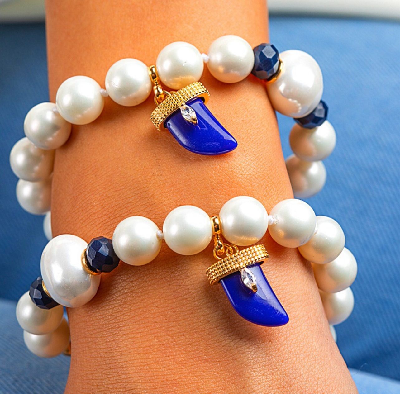 Shell Pearls Bracelets with Agate Stone Pendants