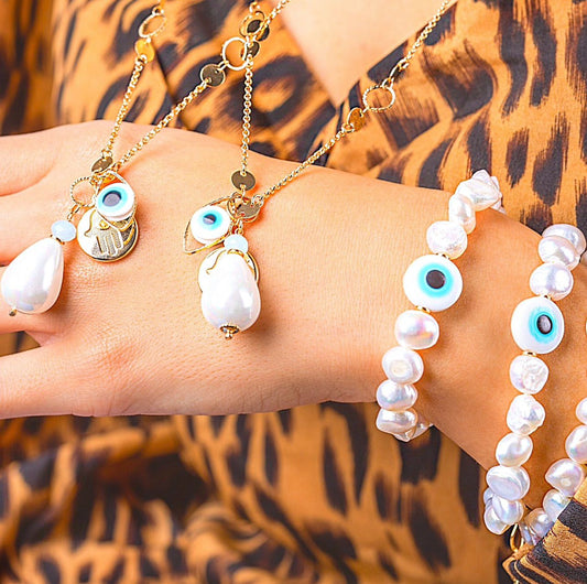 Freshwater Pearls Bracelet with Evil Eye Pendants